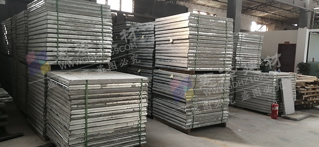 钢构房楼层板仓库