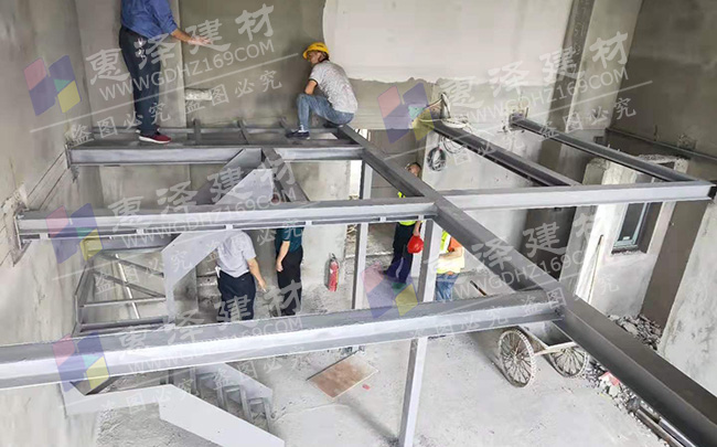 钢边框预制楼板